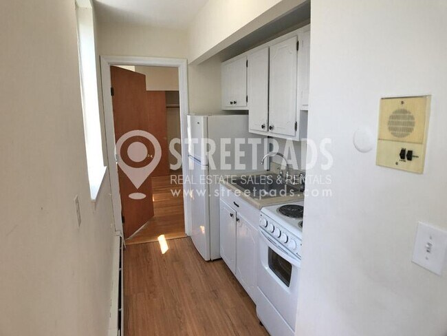 Building Photo - 1 bedroom in Boston MA 02134