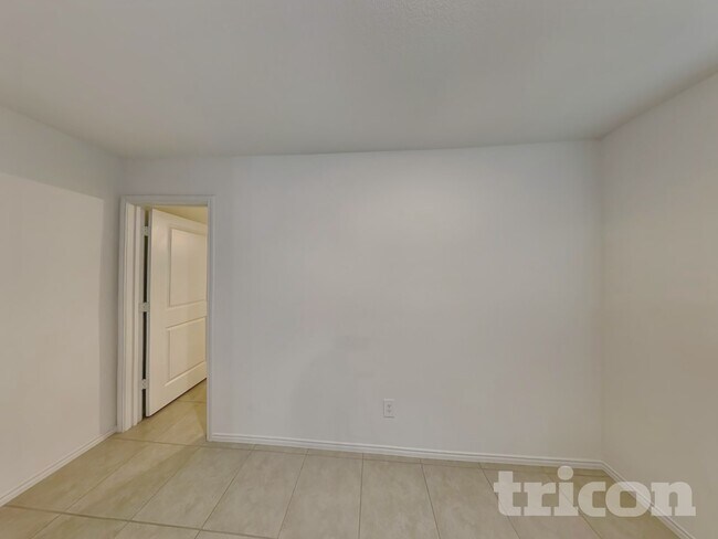 Foto del edificio - 2602 Vavra Ln