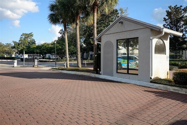 Building Photo - 1623 S Pine Ridge Cir