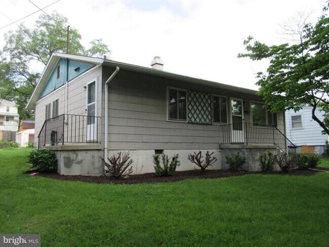 Foto del edificio - Detached ranch style house