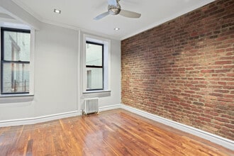 Building Photo - 432 E 13th St