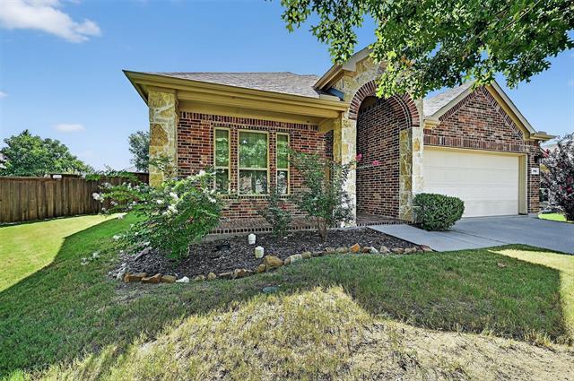 Building Photo - 405 Roger Graves Cir