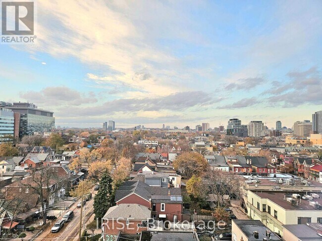 Photo du bâtiment - 115 Denison Ave