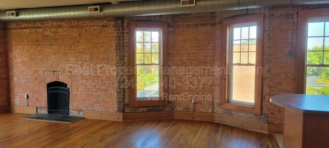 Building Photo - 50 Westminster St