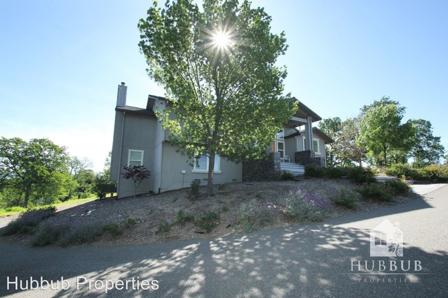 Building Photo - 10549 Cheshire Way