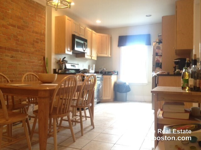 Photo - 23 Aspinwall Ave. Unit 2 Apartment