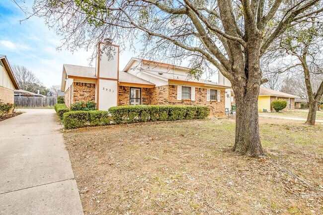 Foto del edificio - 2521 Indigo Ln