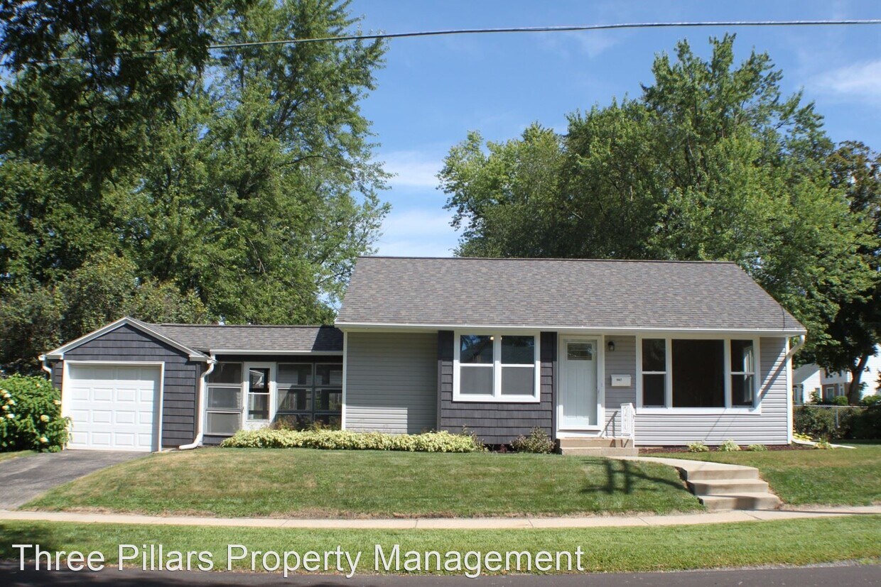 Primary Photo - 3 br, 2 bath House - 1007 10th St NE