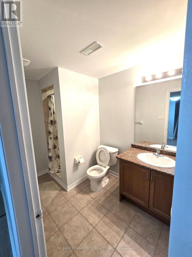 Photo du bâtiment - 1339 Dallman St