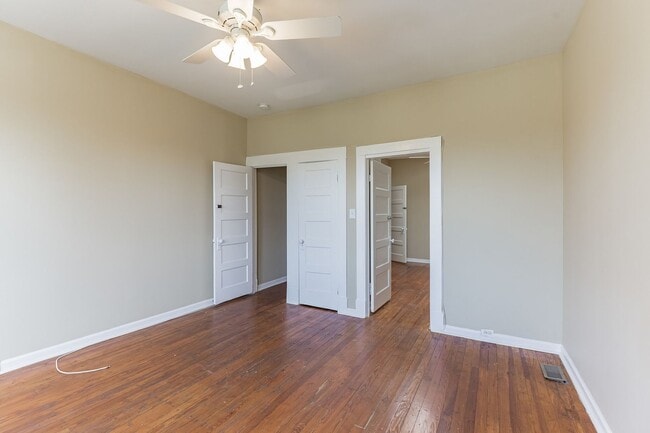 Building Photo - 3 bed 2.5 bath rowhome for rent