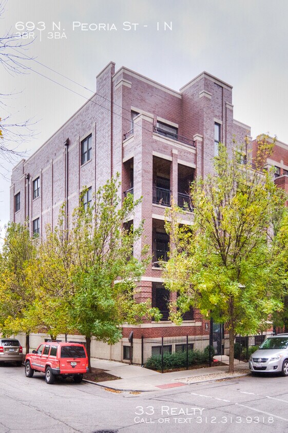 Primary Photo - 693 N Peoria St