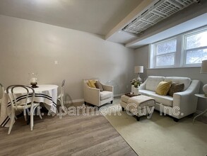 Building Photo - 2 Balsam Ave S