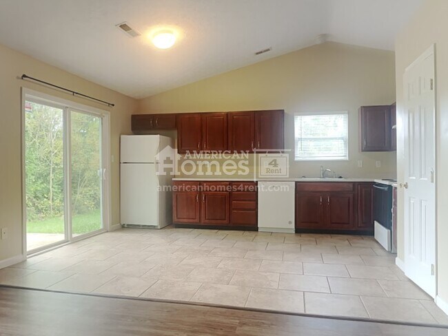 Foto del edificio - 131 Green Meadow Court