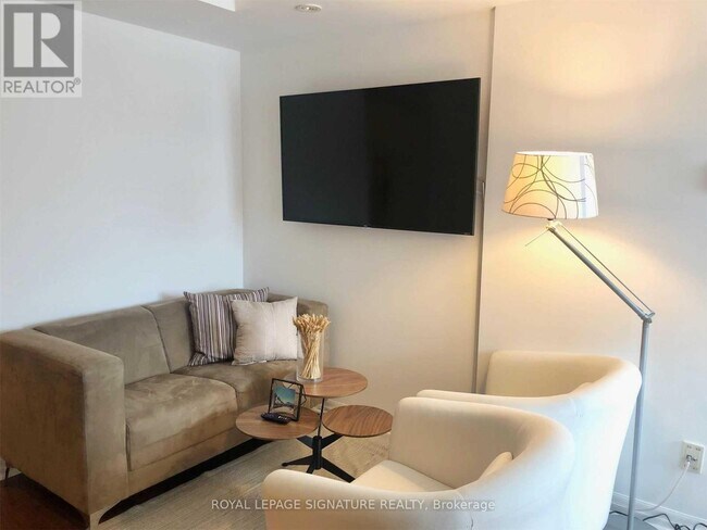 Photo du bâtiment - 1 King St W