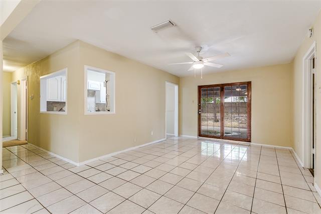 Building Photo - 408 Price Dr