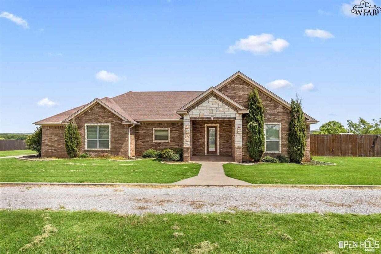 Foto principal - 7489 Roller Rd