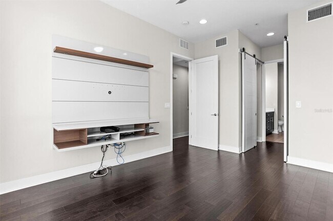 Foto del edificio - 818 2nd Ave N