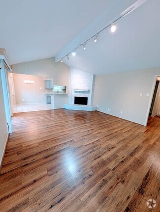 Building Photo - 39 S Woodstock Circle Dr