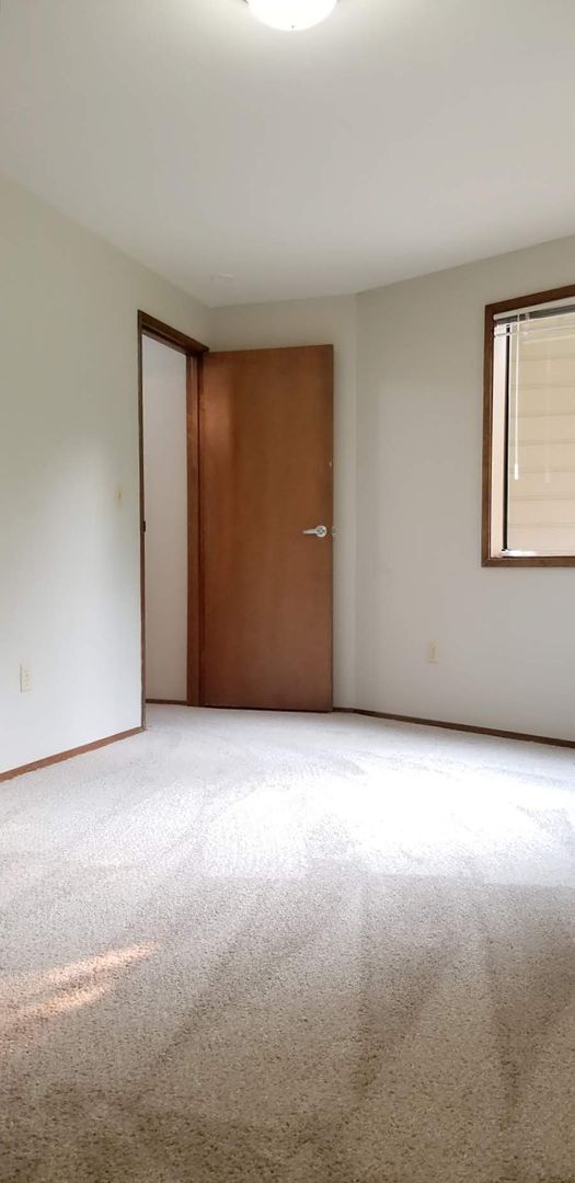 Foto del edificio - Hard to find 5 bedroom home in Tamoshan ne...