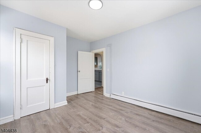 Foto del edificio - 102 Highland Ave