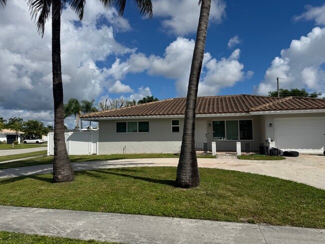 Photo - 580 NW 13th Dr House