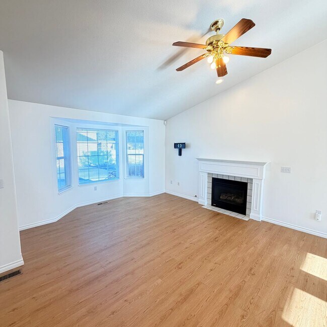 Foto del edificio - 3922 E Siskin Ln