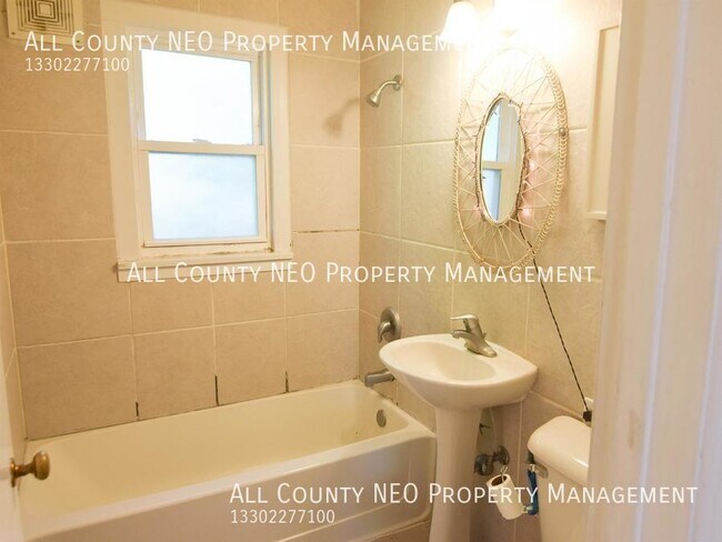 Building Photo - Charming cape cod in Cuyahoga Falls!