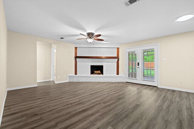 Foto del edificio - 839 Yellowstone Dr