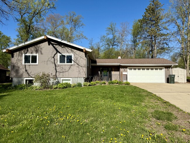 Front - 2105 Parrish St