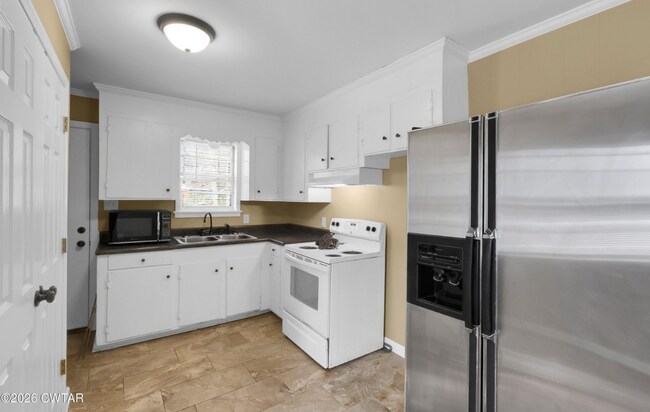 Foto del edificio - 927 E College St