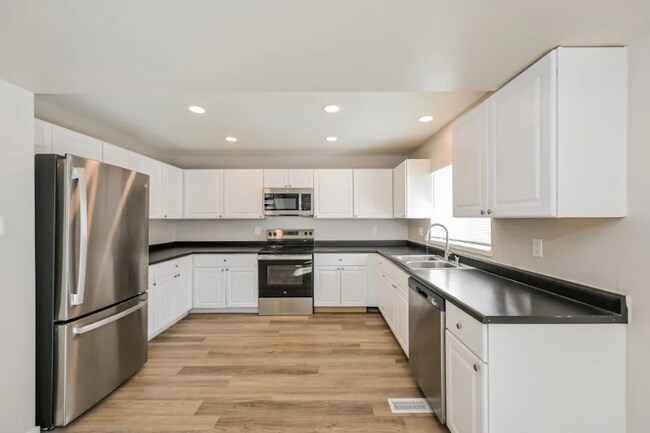 Foto del edificio - 4793 Fontana Ct