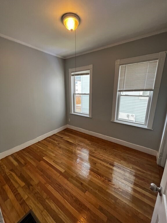 Foto del edificio - 155 Essex St