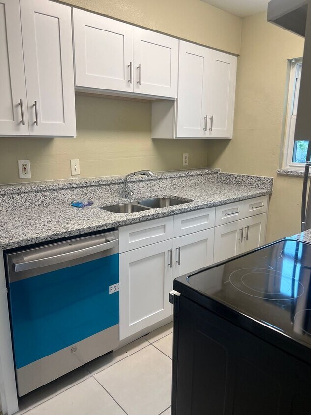 Primary Photo - 2 Bedroom 1 Bath Condo
