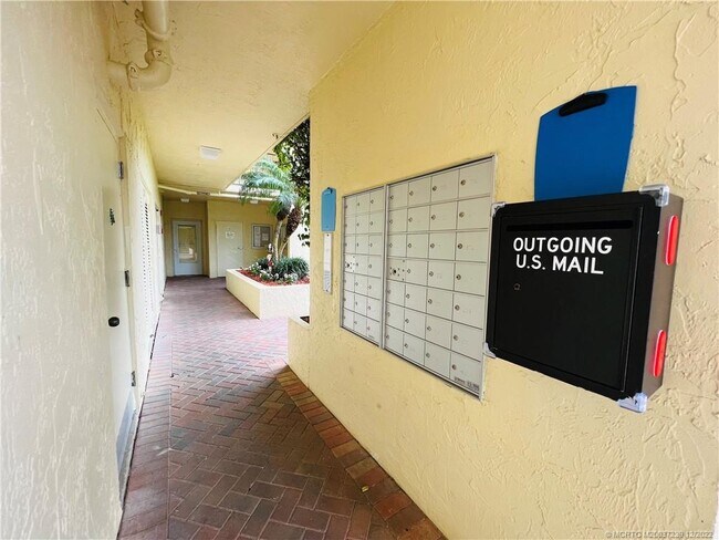 Foto del edificio - 7420 S Ocean Dr