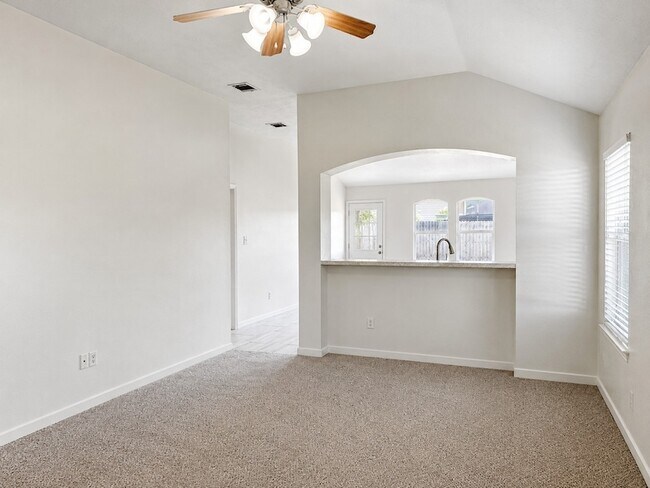 Foto del edificio - 1711 Dixon Ln