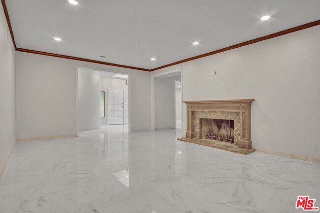 Foto del edificio - 11410 Canton Dr