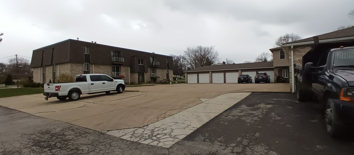 Primary Photo - 2597 Reeves Rd NE