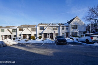 Building Photo - 51 Queens Way