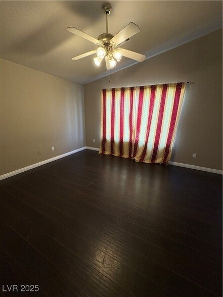 Foto del edificio - 1532 Honey Vista Ln
