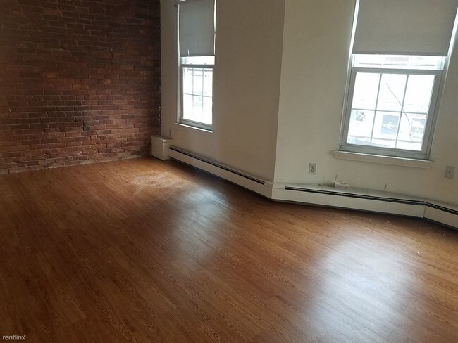 Foto del edificio - 70 S Huntington Ave