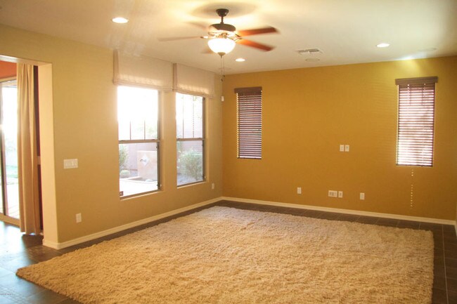 Building Photo - 20718 W Park Meadows Dr