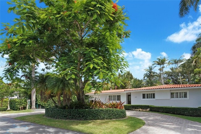 Foto del edificio - 6141 SW 85th St