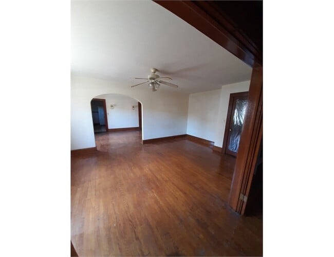 West EndWest Side Apartments for Rent with a Yard Bridgeport, CT 1