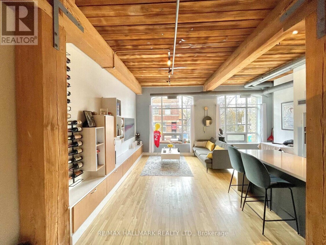 Photo principale - 993-993 Queen St W