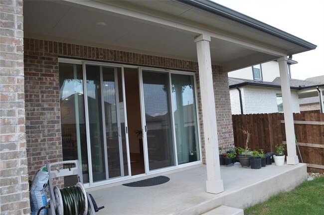 Foto del edificio - 2316 Bravo Pass