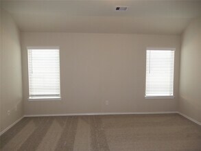 Building Photo - 42552 Rustico Rd