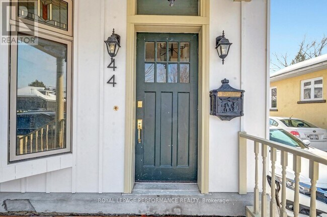 Photo du bâtiment - 44 Queen Mary St