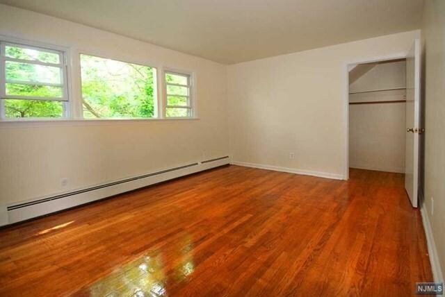 Primary Photo - 1 bedroom in Lyndhurst NJ 07071