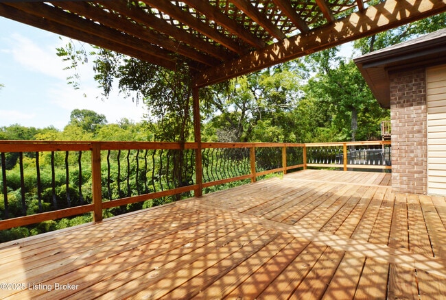 Foto del edificio - 4612 Deepwood Ct