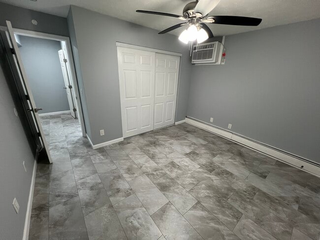Building Photo - 4905 Chalet Dr